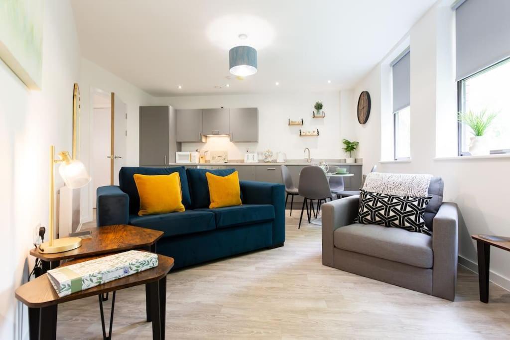Polly'S Place Apartment Taunton & Free Off Road Parking & Wifi Esterno foto