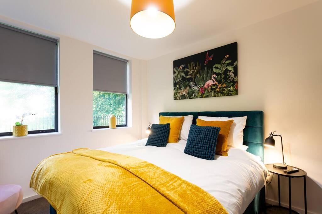 Polly'S Place Apartment Taunton & Free Off Road Parking & Wifi Esterno foto