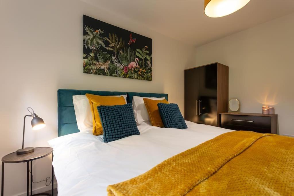 Polly'S Place Apartment Taunton & Free Off Road Parking & Wifi Esterno foto