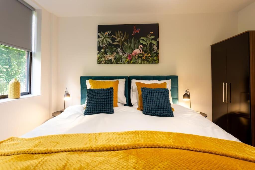 Polly'S Place Apartment Taunton & Free Off Road Parking & Wifi Esterno foto